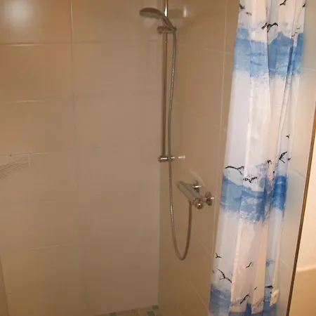 Hinz & Kunz Pensión 3*